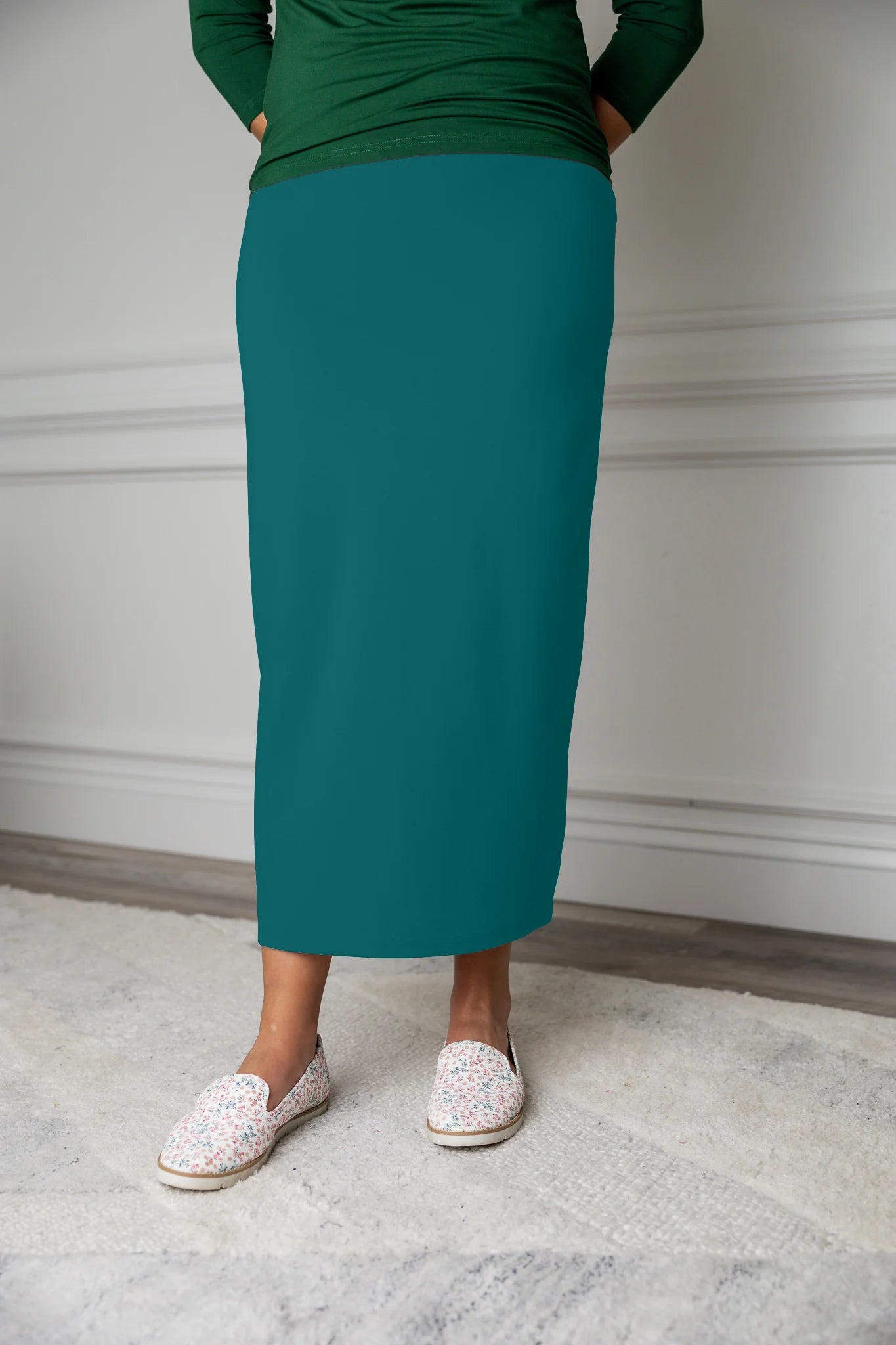 27 and 31 Inch relaxed midi